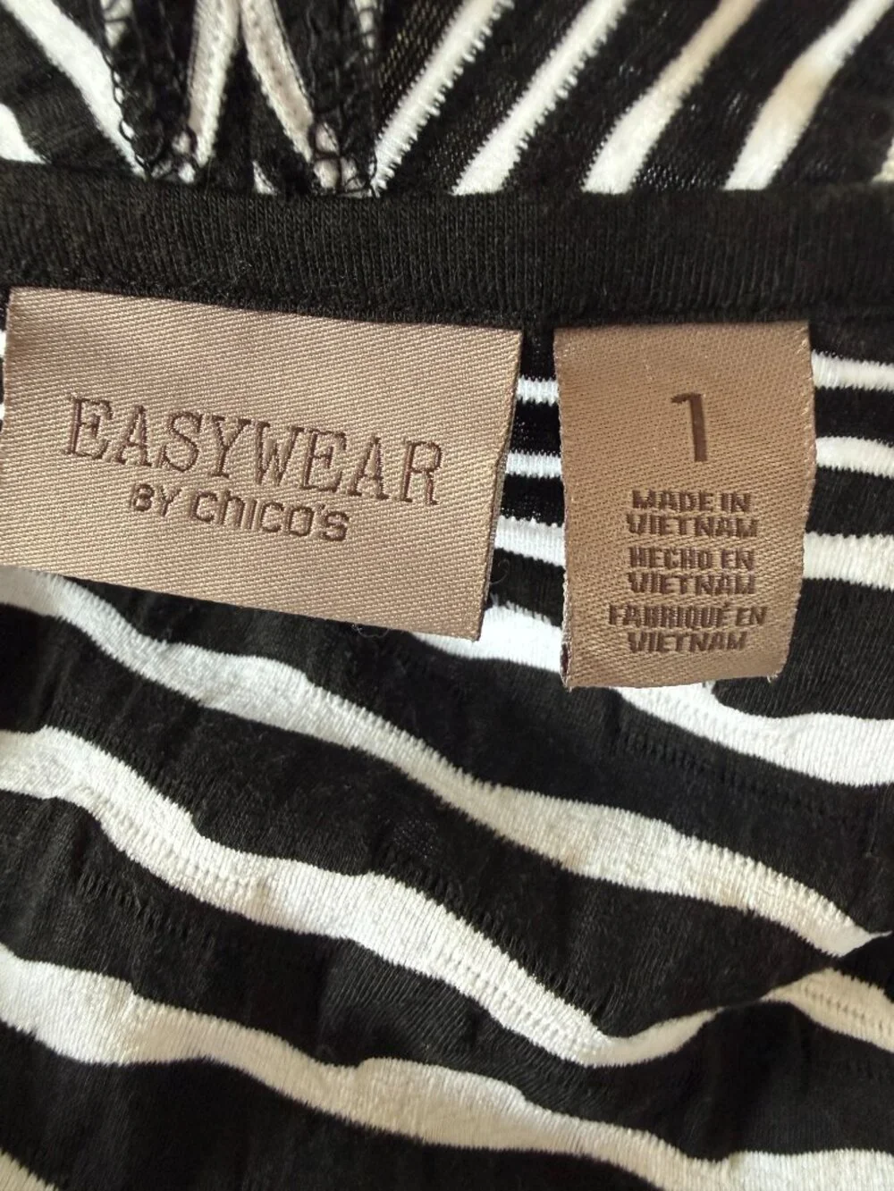 Easywear by Chico's 1 women's black and white waterfall stripes cardigan vest